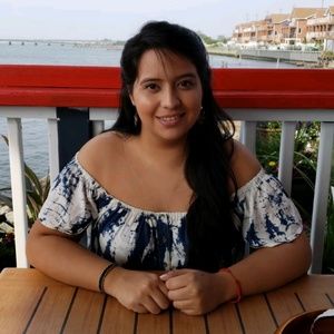 Meet your Posher, Kimberly